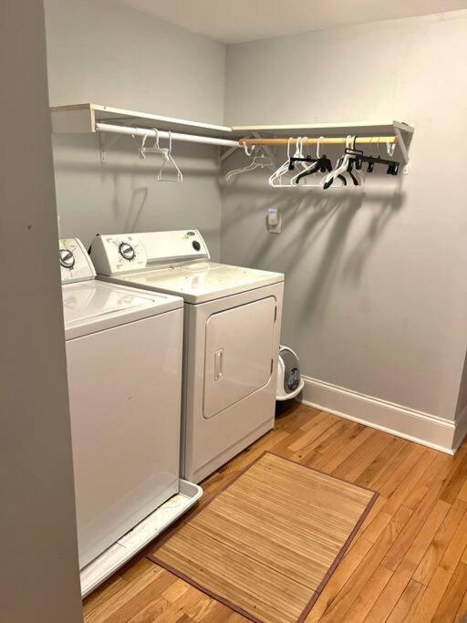 Entire House King Bed Near Downtown Free Parking * Baltimore